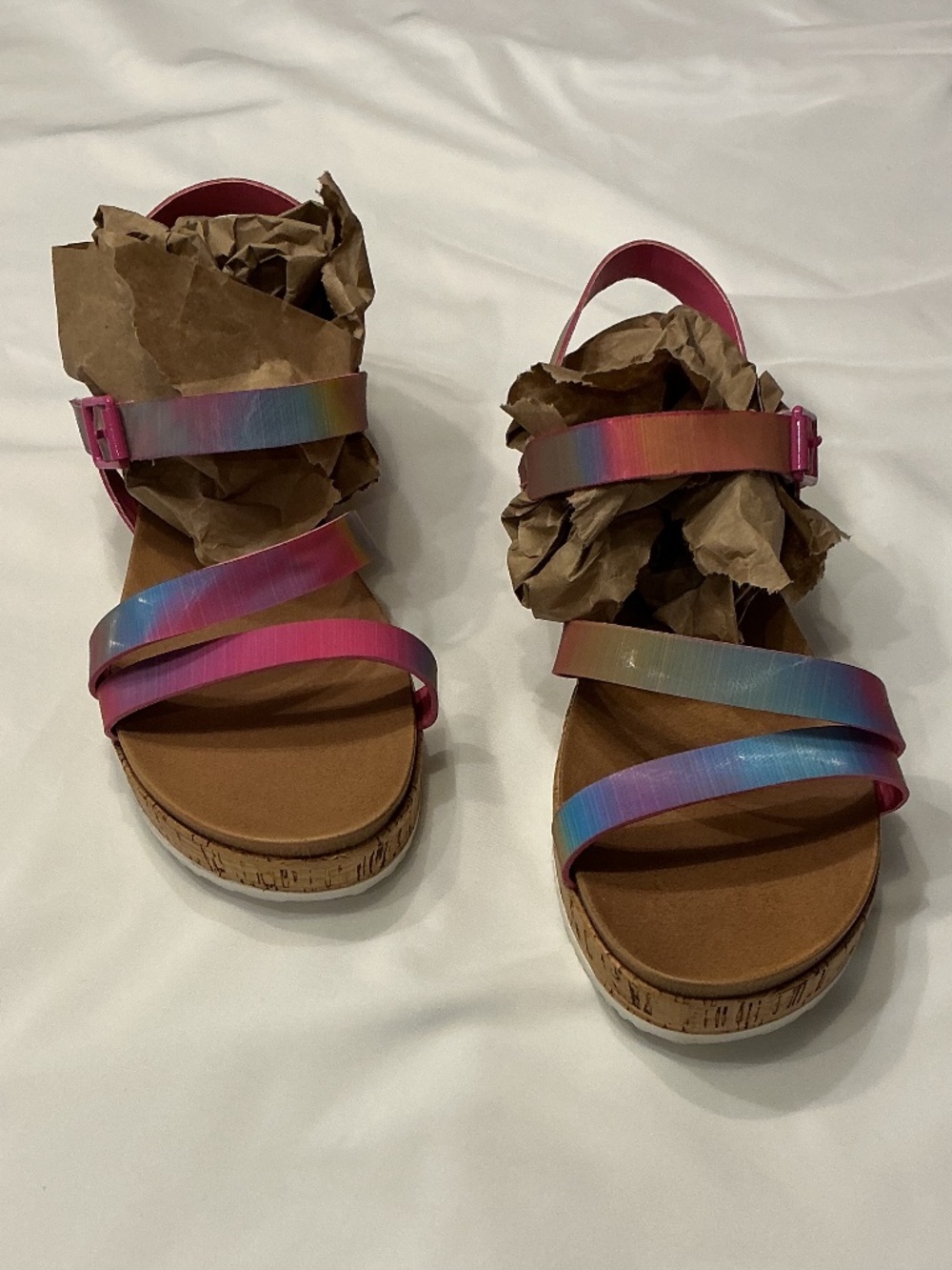 MIA’S KIDS Rainbow Sandals  Girls (size:6)